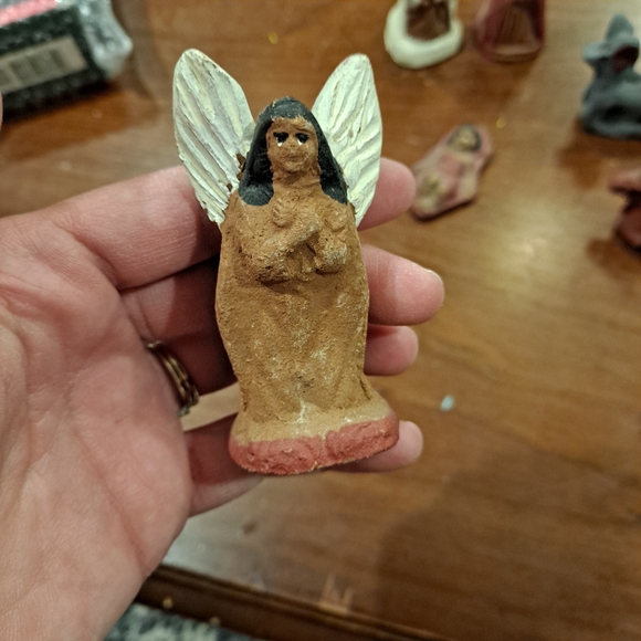 Handcrafted Nativity Scene Figurines Set - Multicolor - Picture 3 of 8